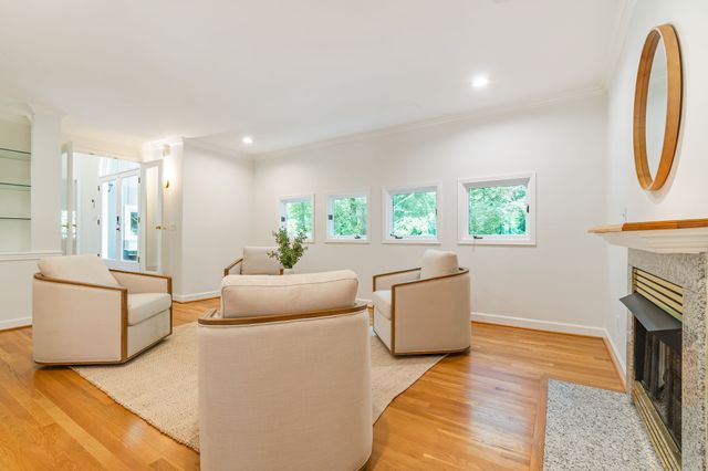 6038 Sherwood Ct, Nashville, TN 37215