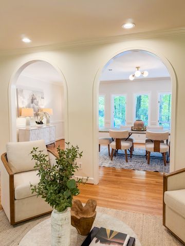 6038 Sherwood Ct, Nashville, TN 37215