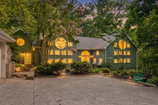 6038 Sherwood Ct, Nashville, TN 37215