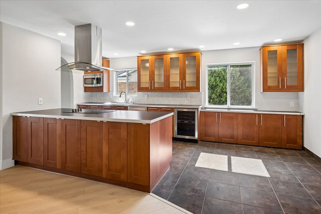3237 Timberview Road, Dallas, TX 75229