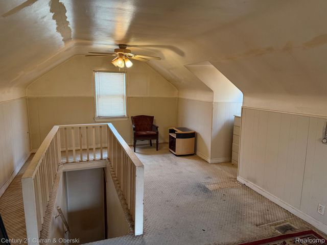 5749 ROBINDALE Avenue, Dearborn Heights, MI 48127