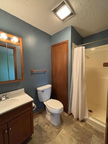 1114 Greenwood Street E, Thief River Falls, MN 56701