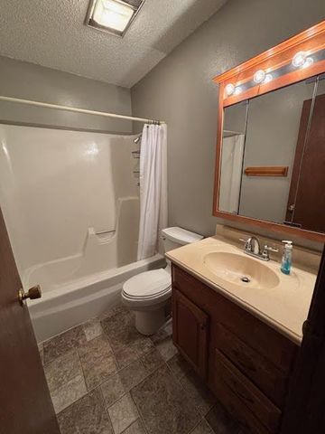 1114 Greenwood Street E, Thief River Falls, MN 56701