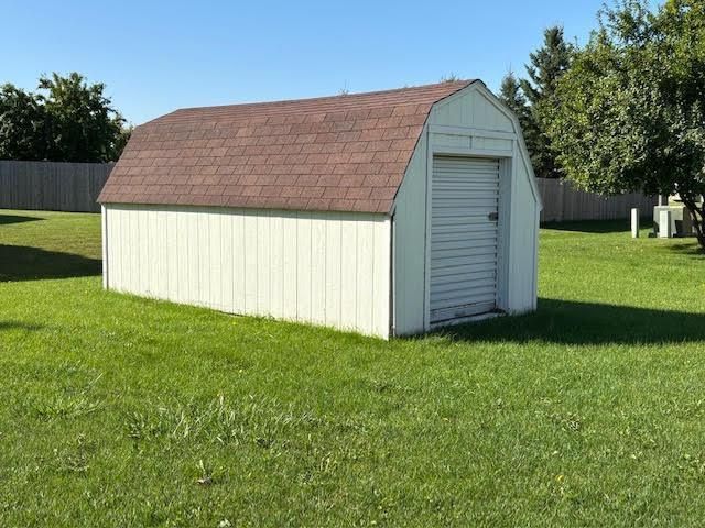 1114 Greenwood Street E, Thief River Falls, MN 56701