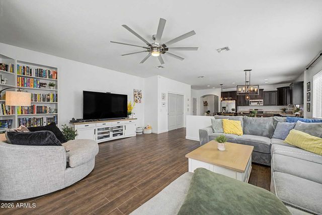9340 W PASADENA Avenue, Glendale, AZ 85305