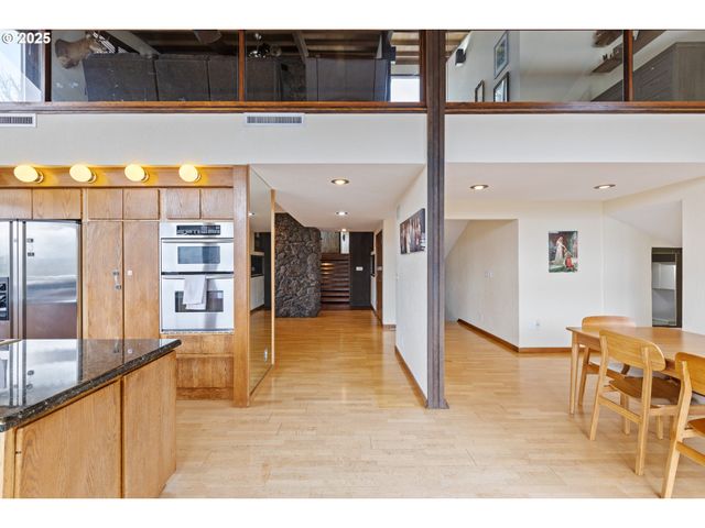 141 UMPQUA COLLEGE Rd, Roseburg, OR 97470