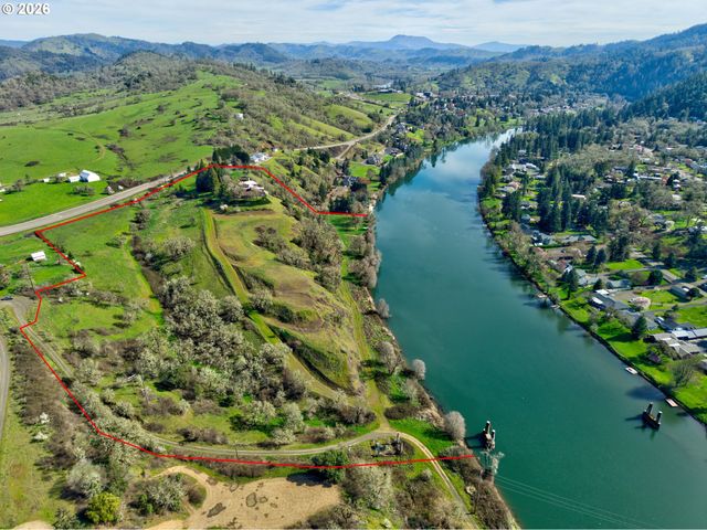 141 UMPQUA COLLEGE Rd, Roseburg, OR 97470