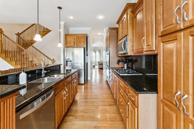 5 Illinois Avenue, Schaumburg, IL 60193