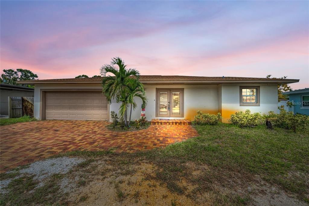 6041 5TH AVENUE N, St Petersburg, FL 33710