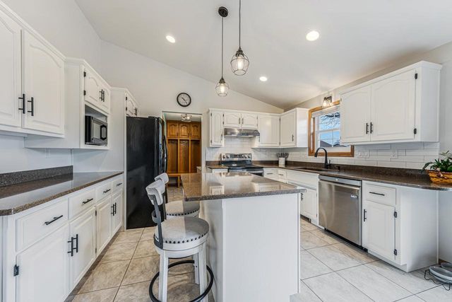 3650 N CHAPPELL DRIVE, Grand Chute, WI 54914