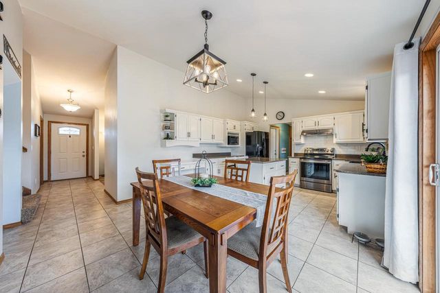 3650 N CHAPPELL DRIVE, Grand Chute, WI 54914