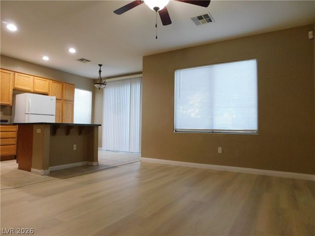 5275 Railroad River Avenue, Las Vegas, NV 89139