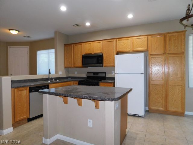 5275 Railroad River Avenue, Las Vegas, NV 89139