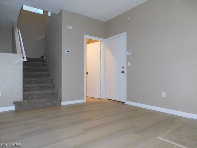 5275 Railroad River Avenue, Las Vegas, NV 89139