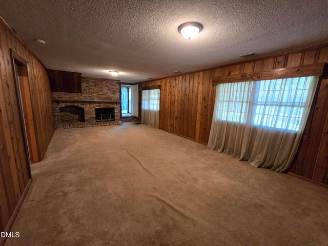 3301 Caldwell Drive, Raleigh, NC 27607