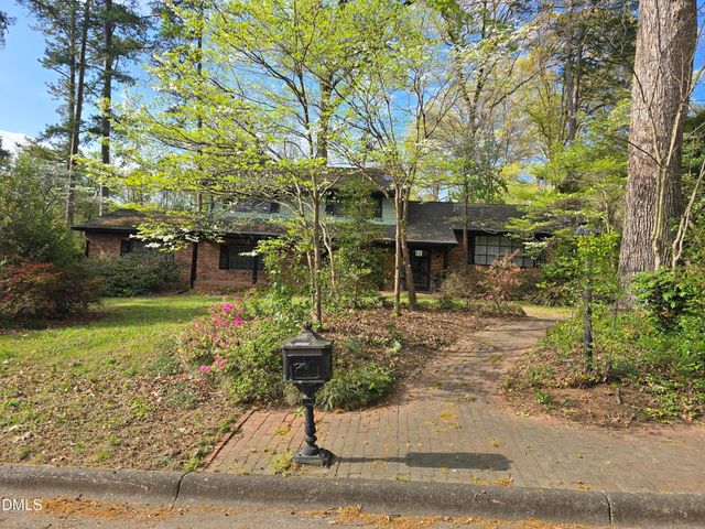 3301 Caldwell Drive, Raleigh, NC 27607