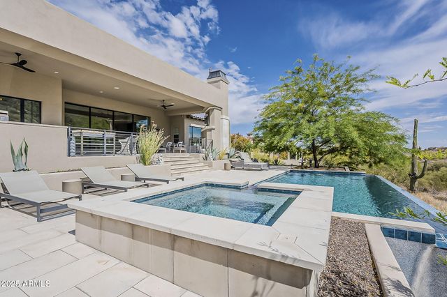 12016 N SUNSET VISTA Drive, Fountain Hills, AZ 85268