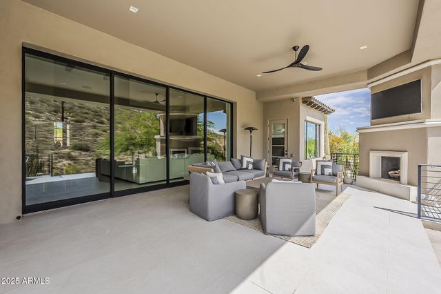 12016 N SUNSET VISTA Drive, Fountain Hills, AZ 85268