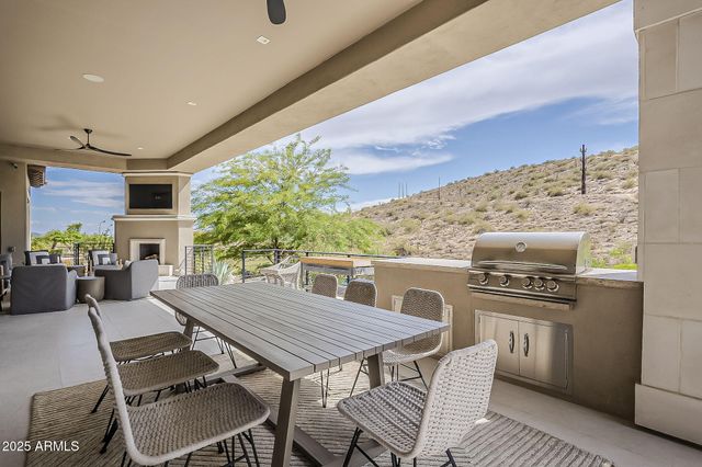 12016 N SUNSET VISTA Drive, Fountain Hills, AZ 85268