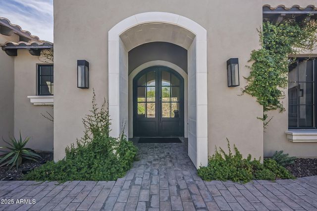 12016 N SUNSET VISTA Drive, Fountain Hills, AZ 85268