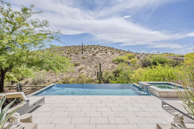 12016 N SUNSET VISTA Drive, Fountain Hills, AZ 85268