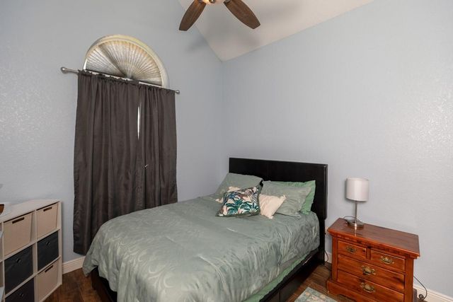 2705 E Tanager Trail, Orange, TX 77632