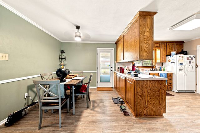 10017 Fm 59, Athens, TX 75751