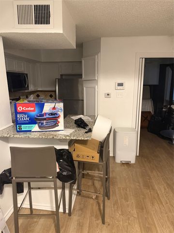 9807 Walnut Street 203, Dallas, TX 75243