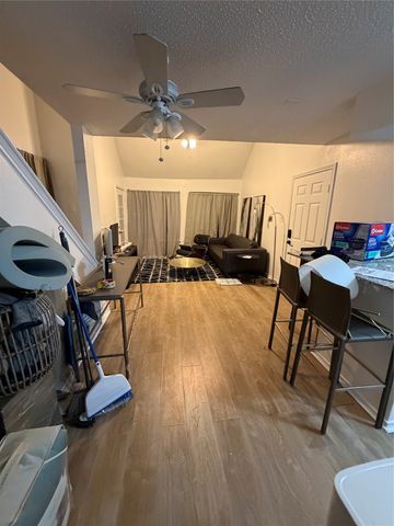 9807 Walnut Street 203, Dallas, TX 75243