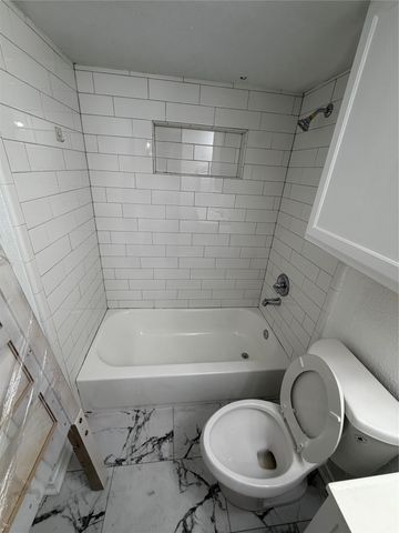 9807 Walnut Street 203, Dallas, TX 75243