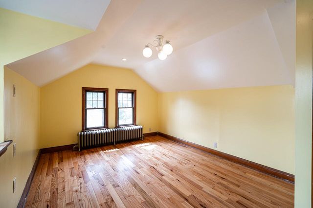 2543 N Grant BOULEVARD, Milwaukee, WI 53210