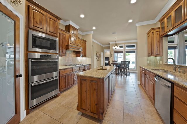 220 Pinnacle Peak Lane, Weatherford, TX 76087