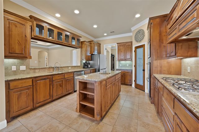220 Pinnacle Peak Lane, Weatherford, TX 76087