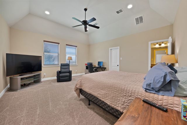 220 Pinnacle Peak Lane, Weatherford, TX 76087