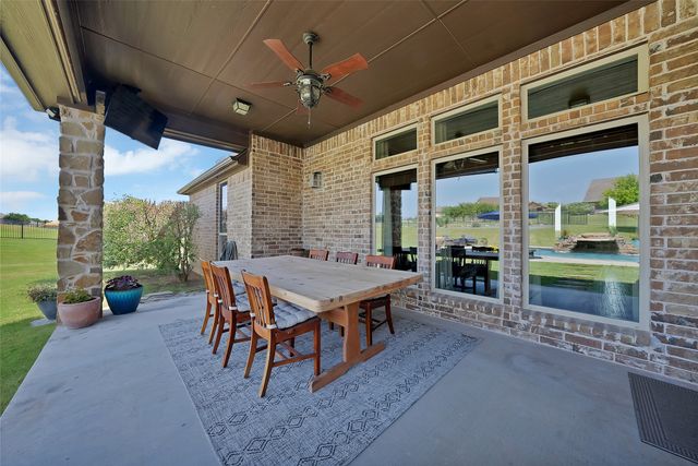 220 Pinnacle Peak Lane, Weatherford, TX 76087