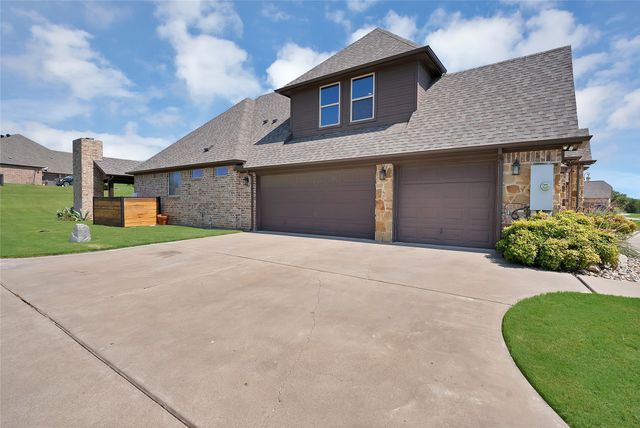 220 Pinnacle Peak Lane, Weatherford, TX 76087