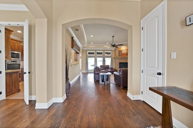 220 Pinnacle Peak Lane, Weatherford, TX 76087