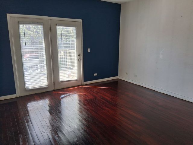 4178 S DREXEL Boulevard 2, Chicago, IL 60653