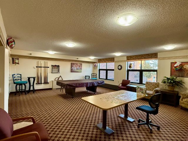 7600 Golden Valley Road 305, Golden Valley, MN 55427