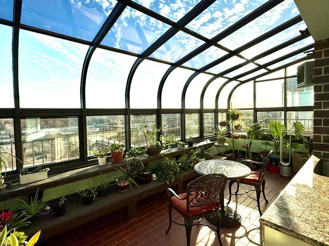 7600 Golden Valley Road 305, Golden Valley, MN 55427