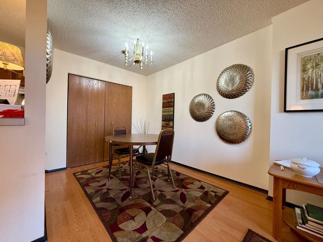 7600 Golden Valley Road 305, Golden Valley, MN 55427