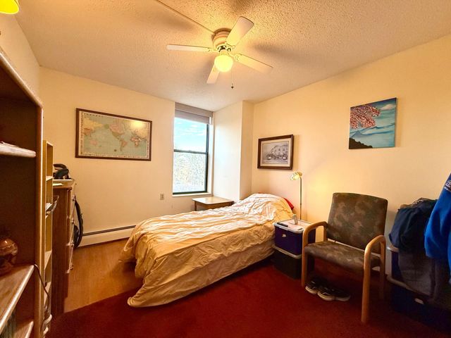 7600 Golden Valley Road 305, Golden Valley, MN 55427