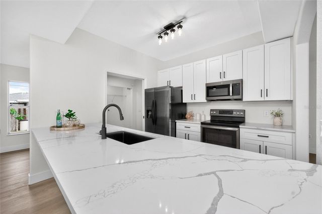 264 PERIWINKLE ROAD, Venice, FL 34293