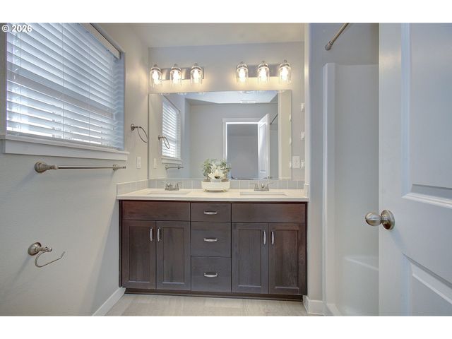 14007 Ne 7TH Ct, Vancouver, WA 98685