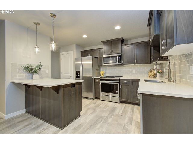 14007 Ne 7TH Ct, Vancouver, WA 98685