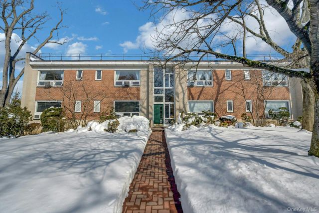 2 Channing Place 2L, Eastchester, NY 10709