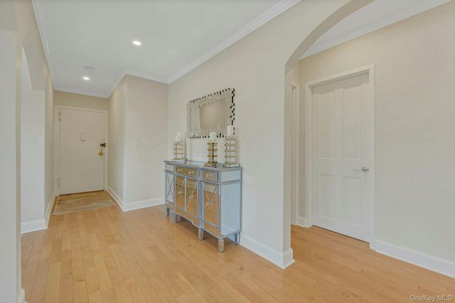 2 Channing Place 2L, Eastchester, NY 10709