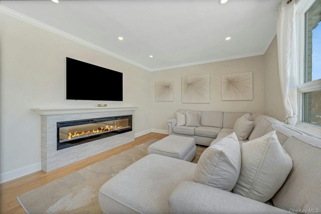 2 Channing Place 2L, Eastchester, NY 10709