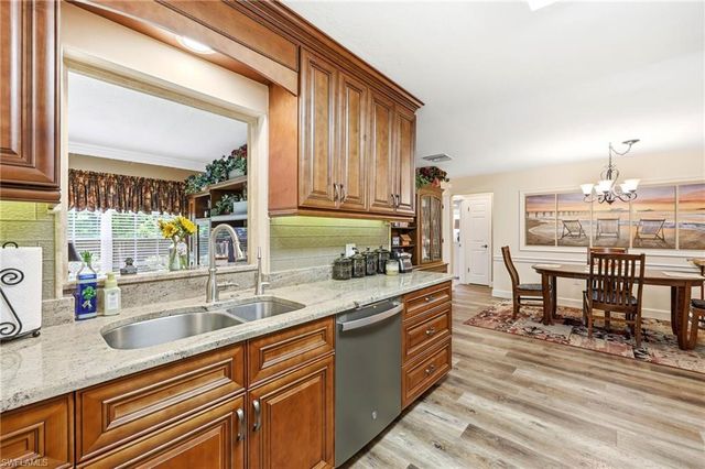 5201 31st PL SW, Naples, FL 34116