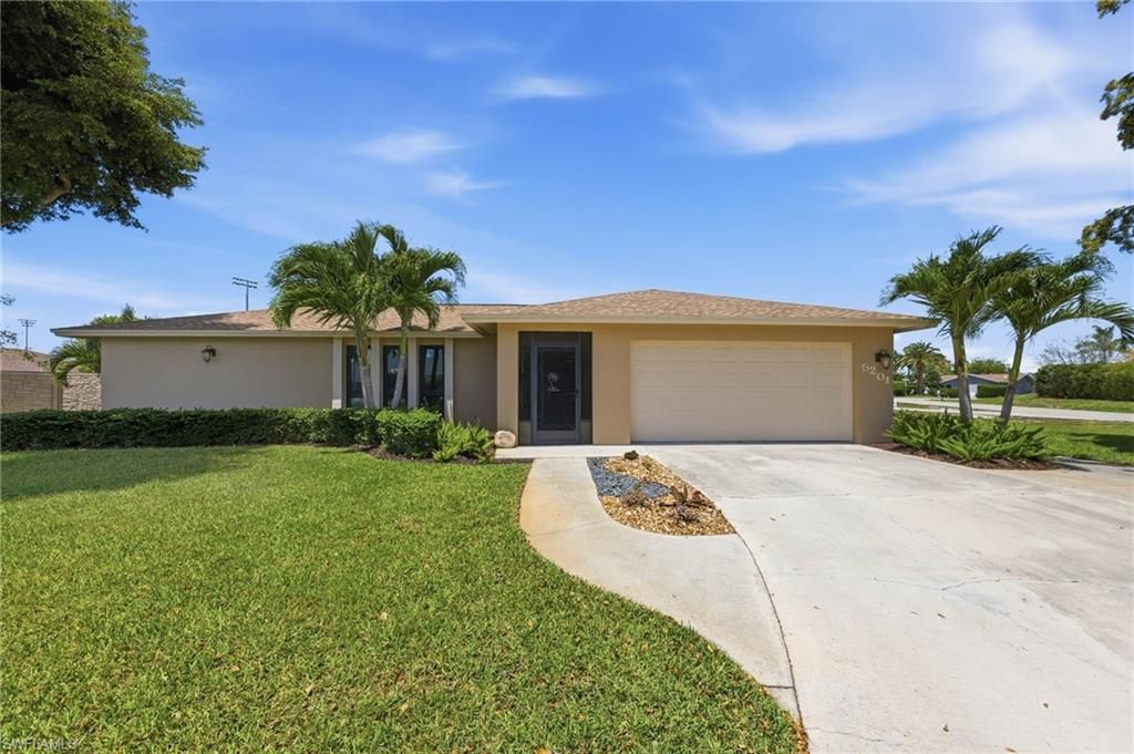 5201 31st PL SW, Naples, FL 34116